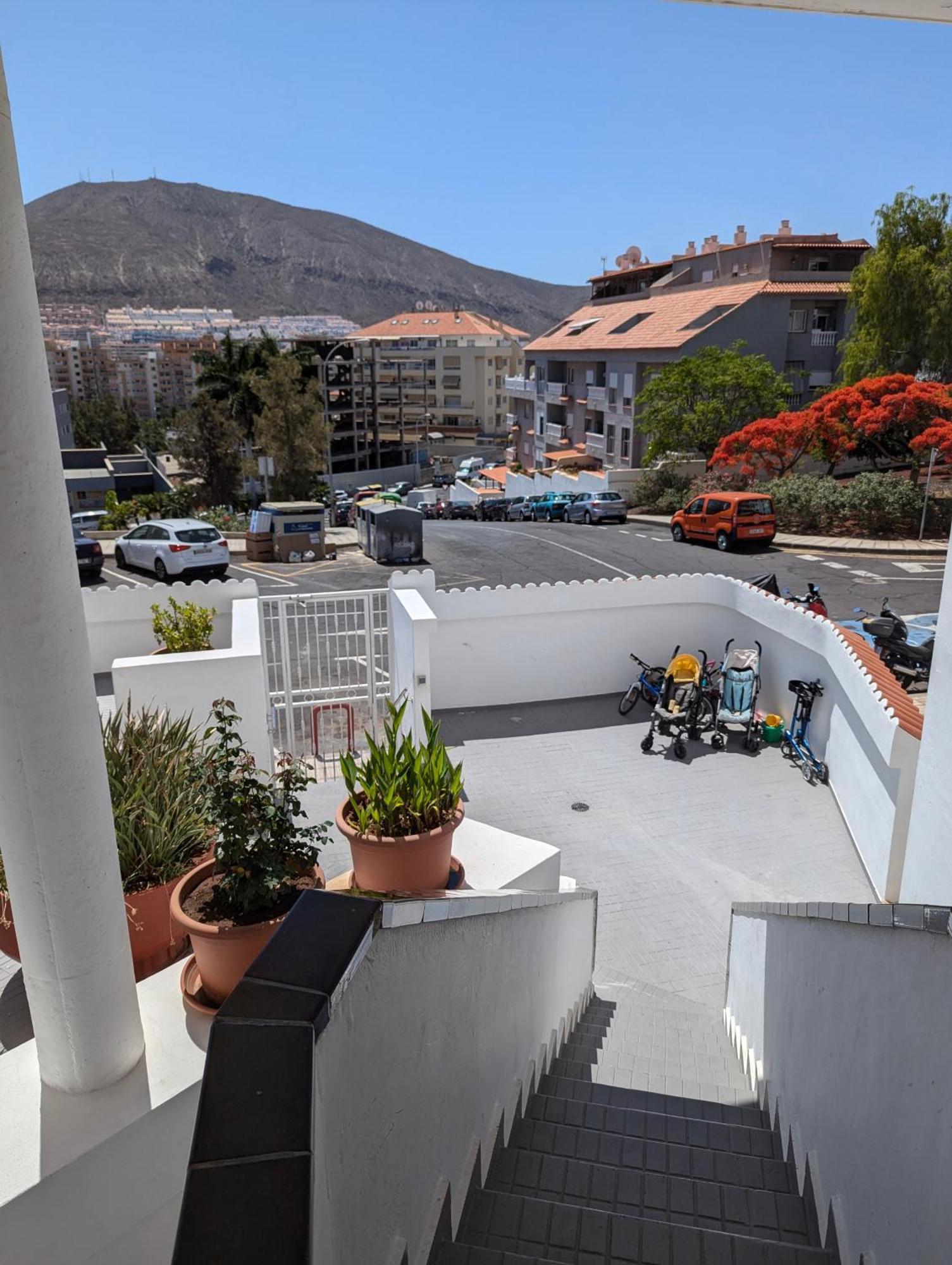 Cozy Apartment In Los Cristianos Guincho  ภายนอก รูปภาพ