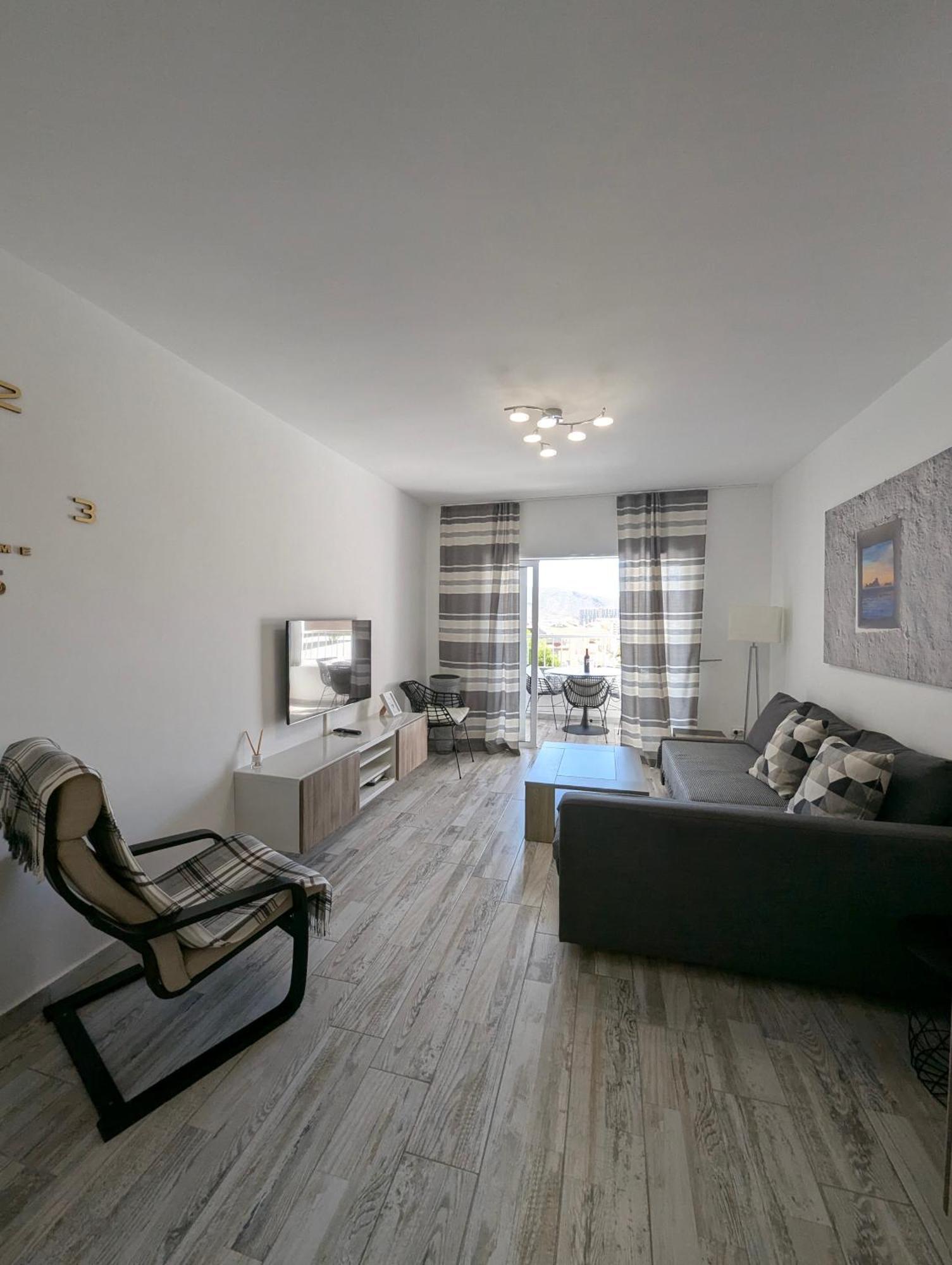 Cozy Apartment In Los Cristianos Guincho  ภายนอก รูปภาพ